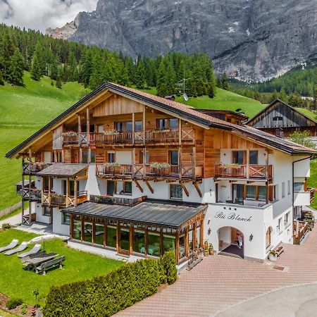 B&B - Hotel Ciasa Rue Blanch San Cassiano  Exterior foto