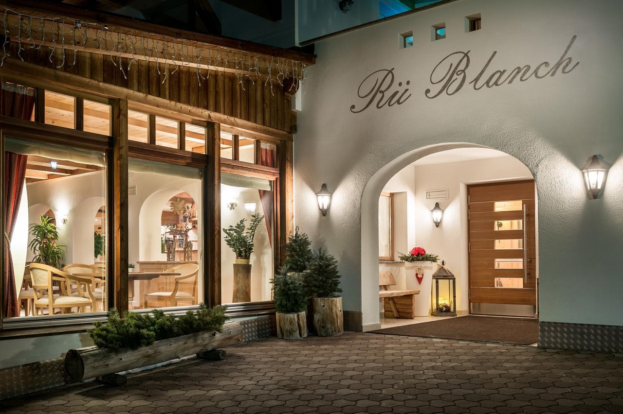 B&B - Hotel Ciasa Rue Blanch San Cassiano  Exterior foto